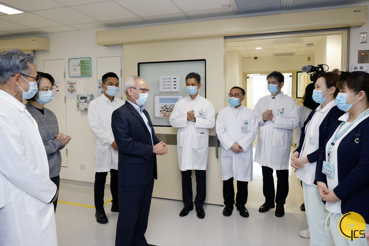 行政长官视察新春期间医院服务3.jpg